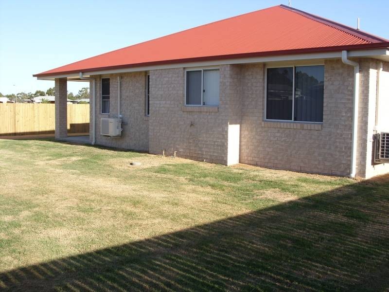 12 Glen Eagles Drive, Dalby QLD 4405