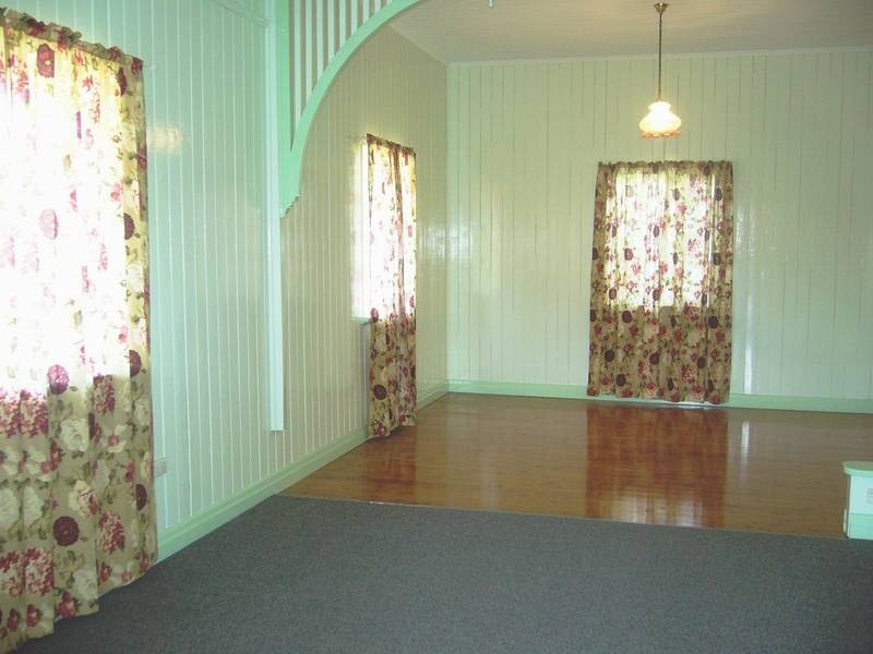 69 Pratten Street, Dalby QLD 4405