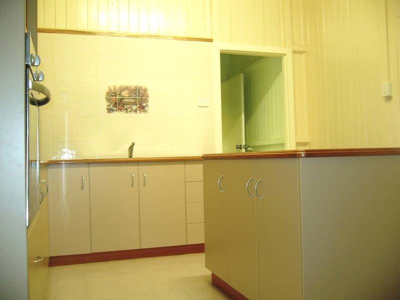 69 Pratten Street, Dalby QLD 4405