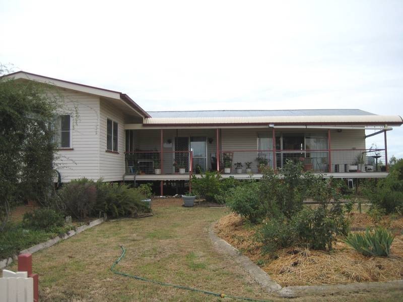 39 Thrupps Access Road, Dalby QLD 4405