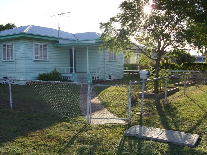 10 Wood St, Dalby QLD 4405