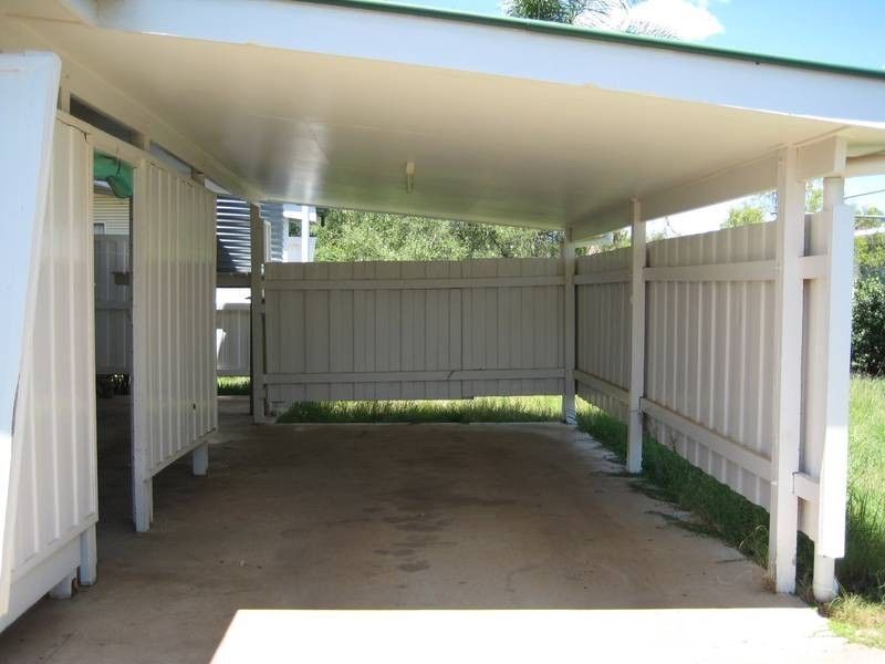 8 Moreton Street, Dalby QLD 4405