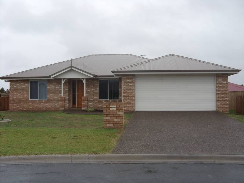 6 Montclair Close, Dalby QLD 4405