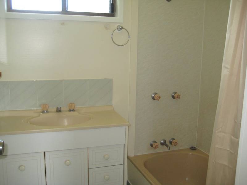 3 Mahon Street, Dalby QLD 4405