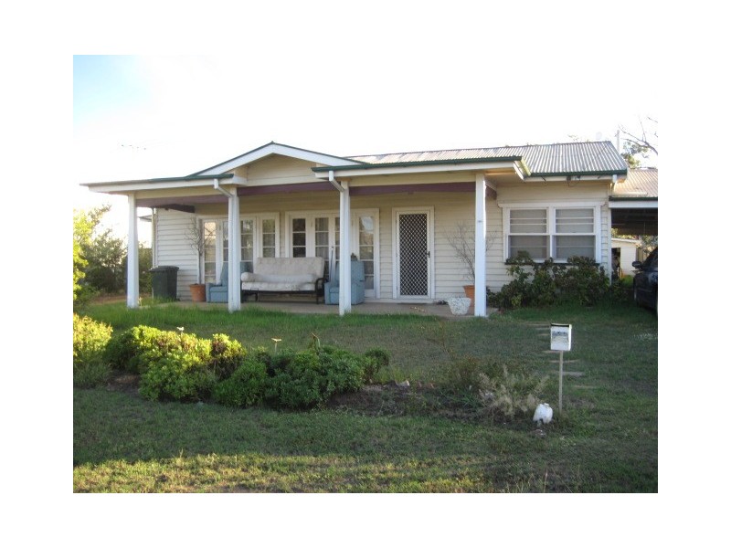 30 North Street, Dalby QLD 4405