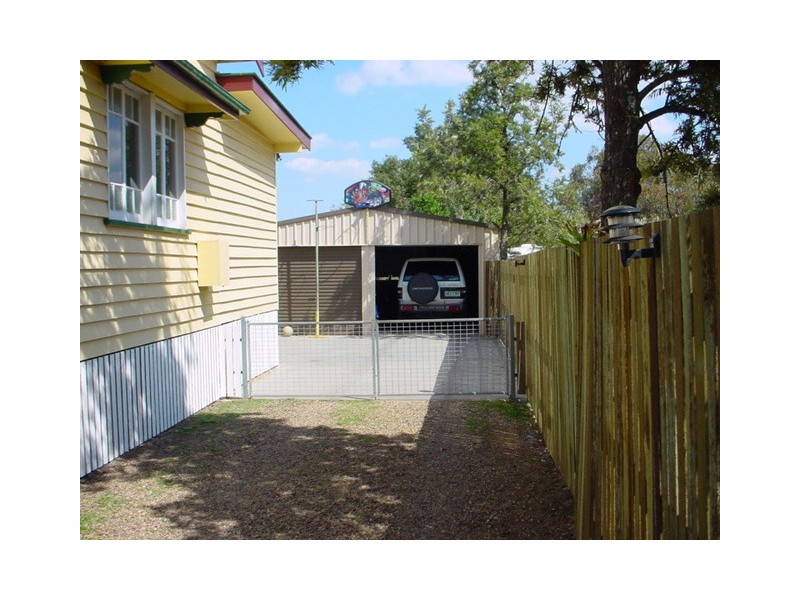 16 Archibald St, Dalby QLD 4405