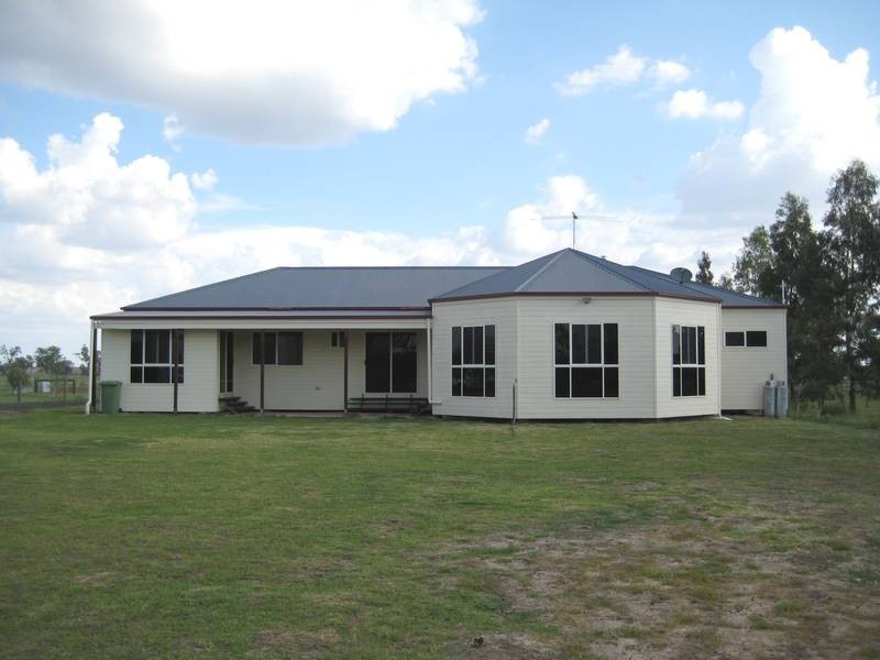 37 Thrupps Access Rd, Dalby QLD 4405