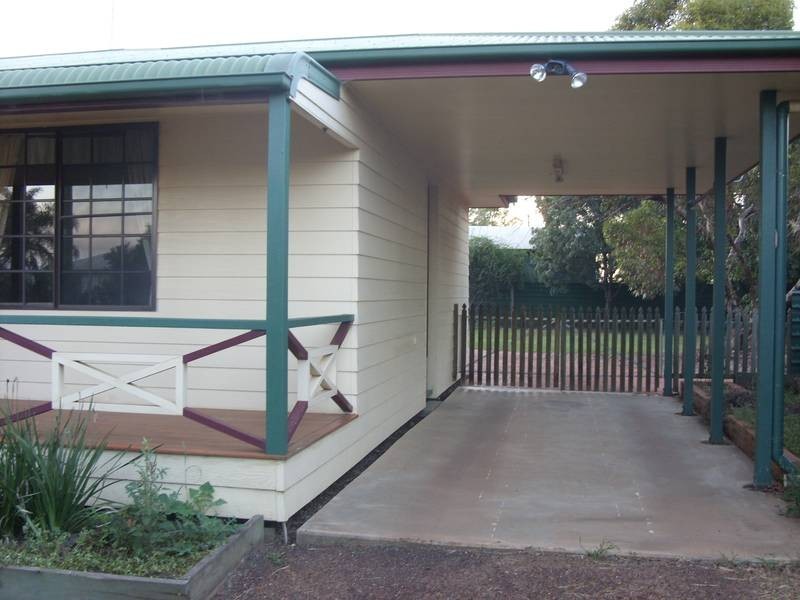 25 Burke Street, Dalby QLD 4405