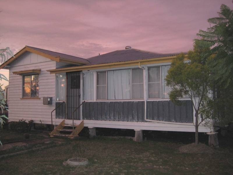 1 Edward Street, Dalby QLD 4405
