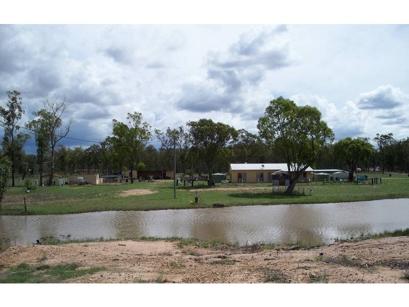 142 Rocky Crescent, Weranga QLD 4405