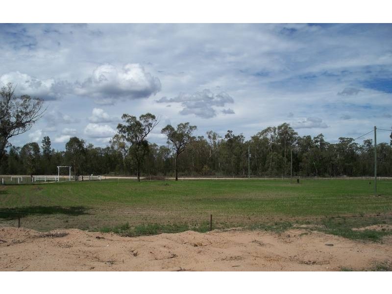 142 Rocky Crescent, Weranga QLD 4405