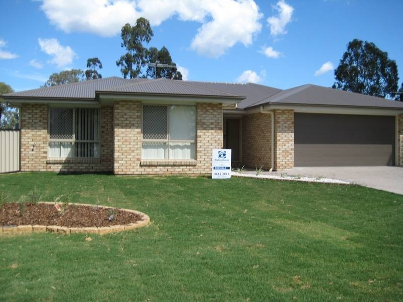 62 Edward Street, Dalby QLD 4405