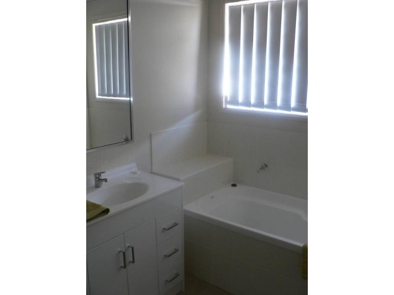 2 Montclair Close, Dalby QLD 4405