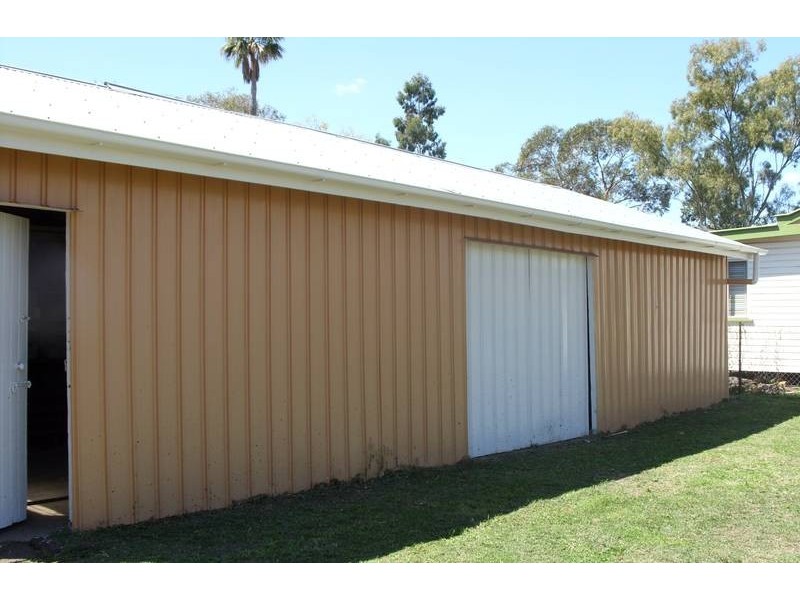 39 Myall Street, Dalby QLD 4405