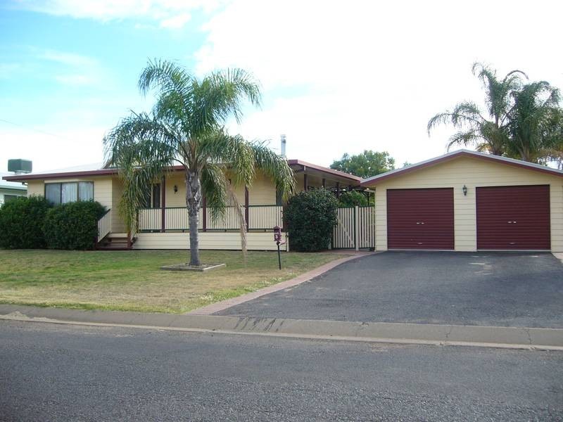 3 Lawson St, Dalby QLD 4405