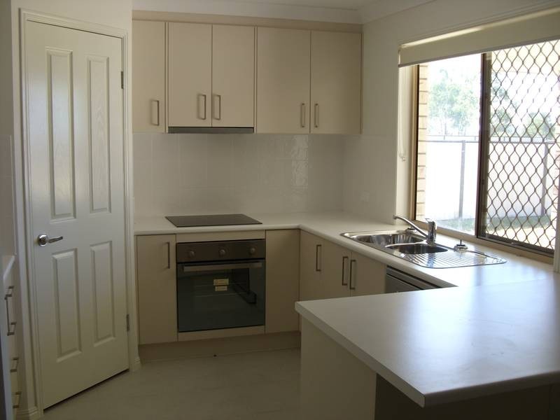 18 Gosden Drive, Dalby QLD 4405