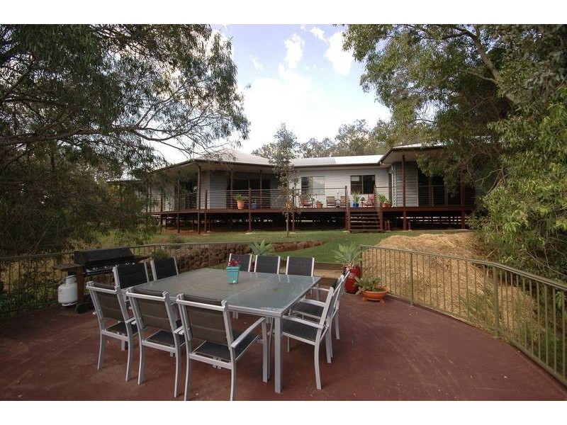 317 Beauaraba Rd, Biddeston QLD 4401