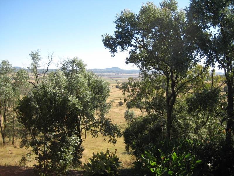 317 Beauaraba Rd, Biddeston QLD 4401