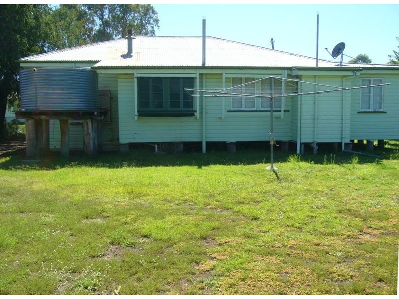 4 Drury Street, Dalby QLD 4405