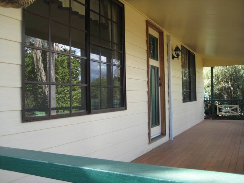 25 Burke Street, Dalby QLD 4405