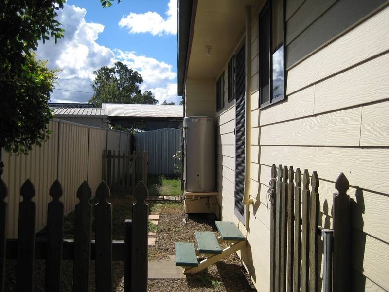 25 Burke Street, Dalby QLD 4405