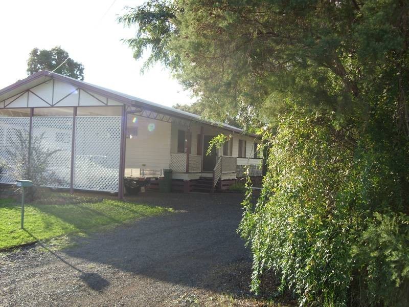 10 Leichhardt Avenue, Dalby QLD 4405
