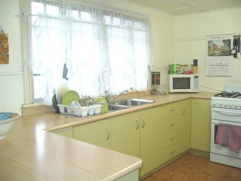 78 Drayton St, Dalby QLD 4405