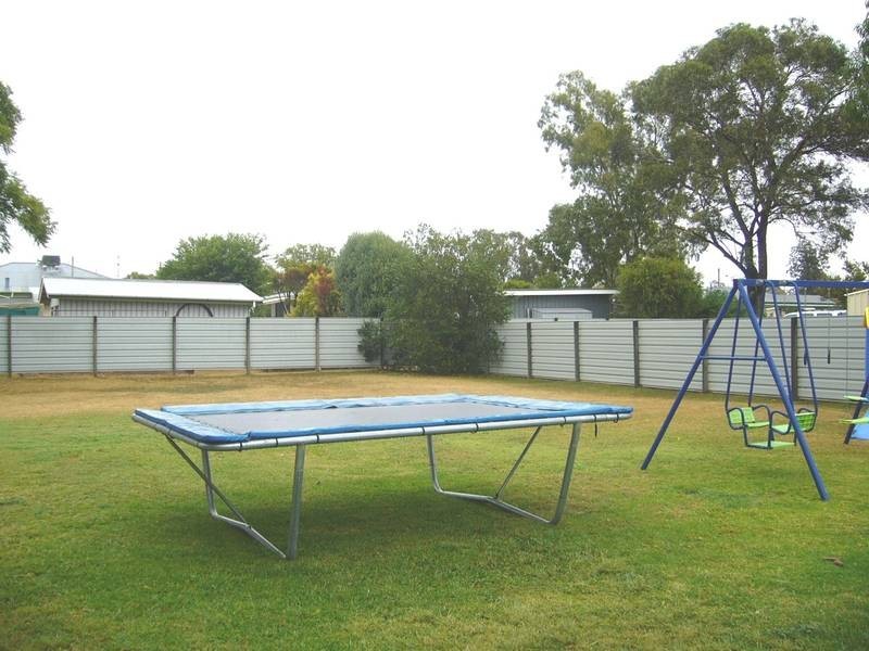 78 Drayton St, Dalby QLD 4405