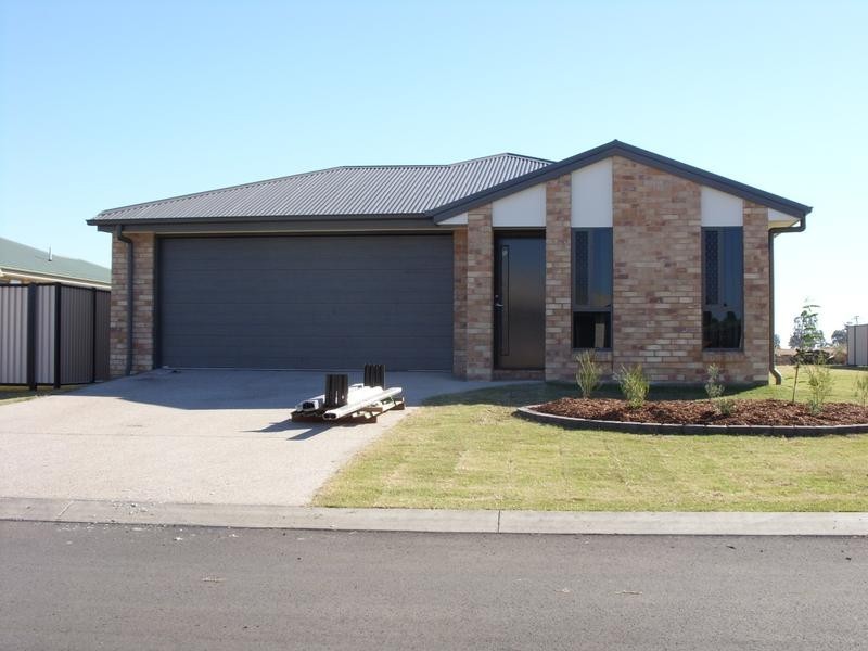 63 Diggers Drive, Dalby QLD 4405