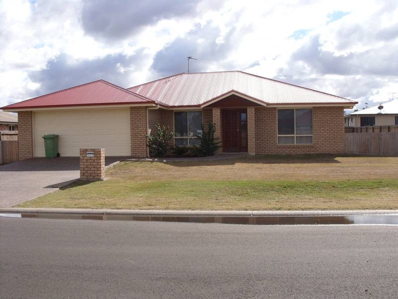 8 Trentwood, Dalby QLD 4405