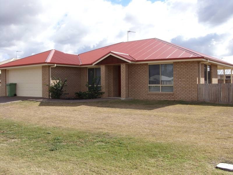 8 Trentwood, Dalby QLD 4405