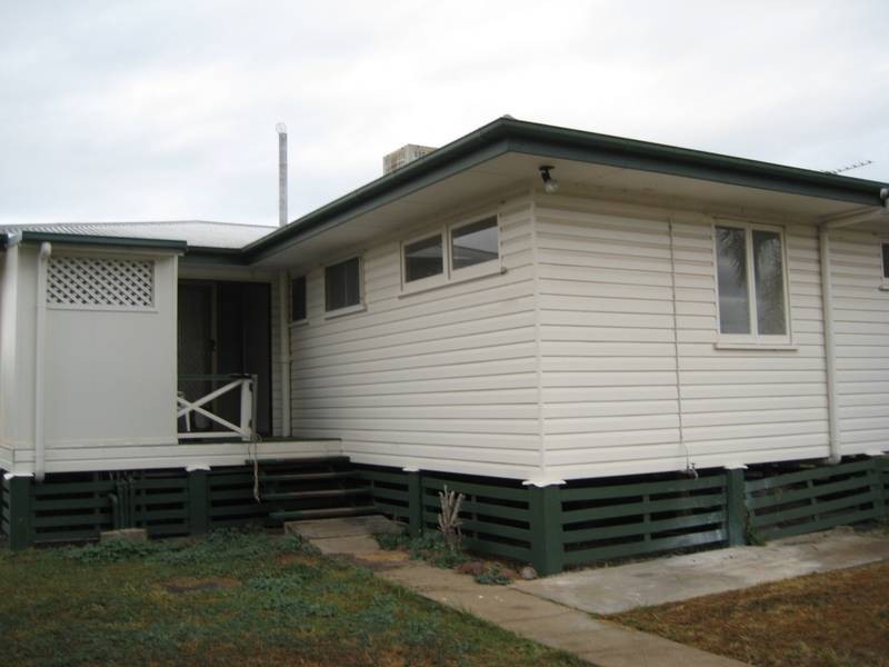 13 Twine Street, Dalby QLD 4405