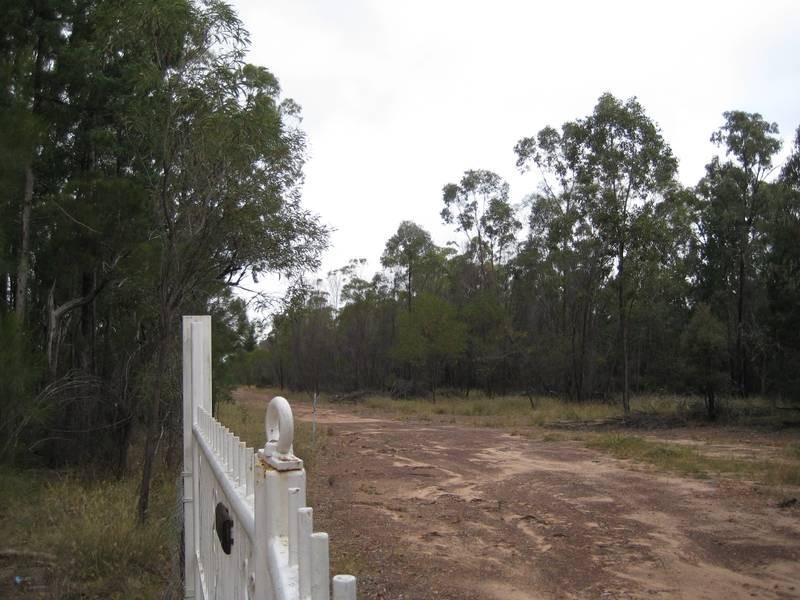 176 Church Road, Kogan QLD 4406