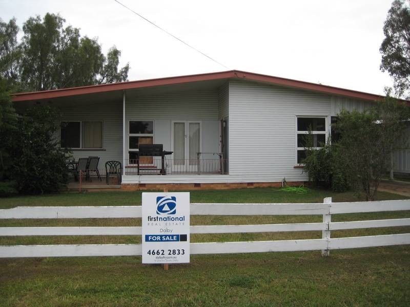 26 Geisel Street, Dalby QLD 4405