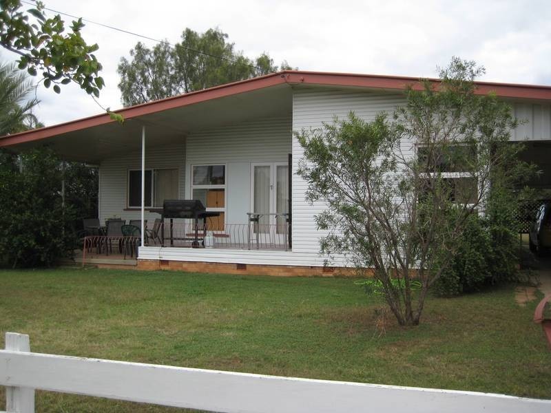 26 Geisel Street, Dalby QLD 4405