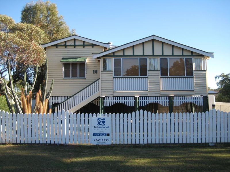 16 Pratten Street, Dalby QLD 4405