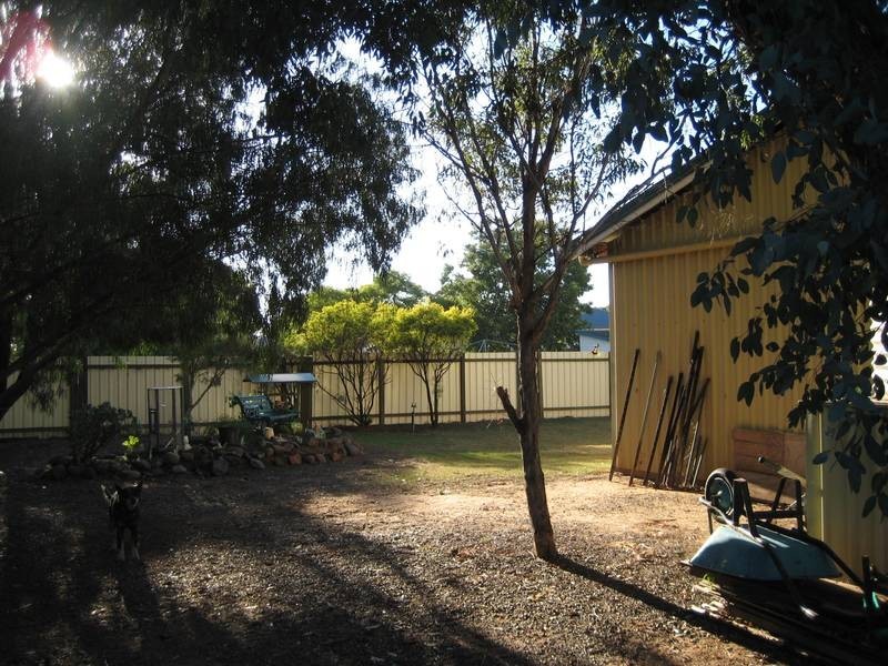 16 Pratten Street, Dalby QLD 4405