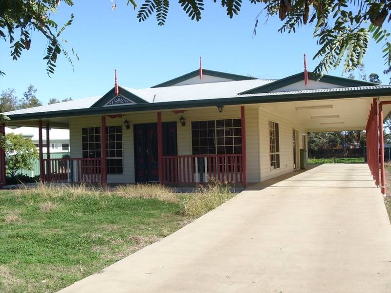 106 Moreton Street, Dalby QLD 4405