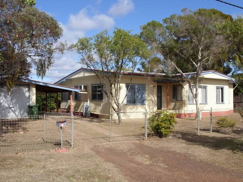 31 Bligh St, Dalby QLD 4405