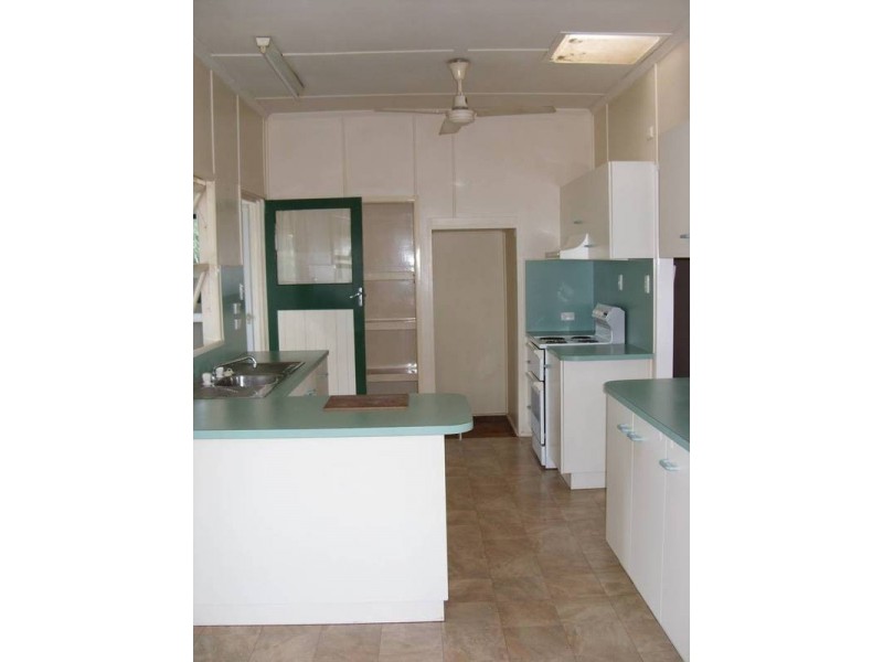 31 Bligh St, Dalby QLD 4405