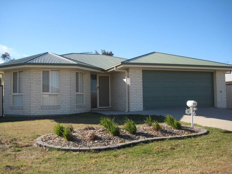 14 Gosden Drive, Dalby QLD 4405