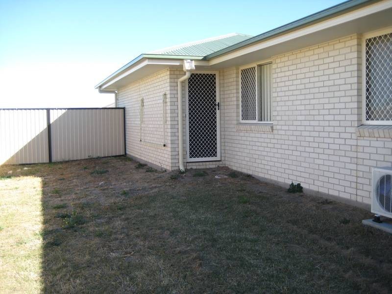 14 Gosden Drive, Dalby QLD 4405