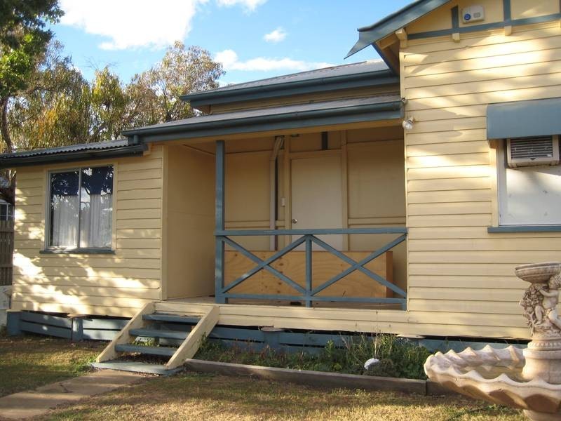 41 Wood St, Dalby QLD 4405