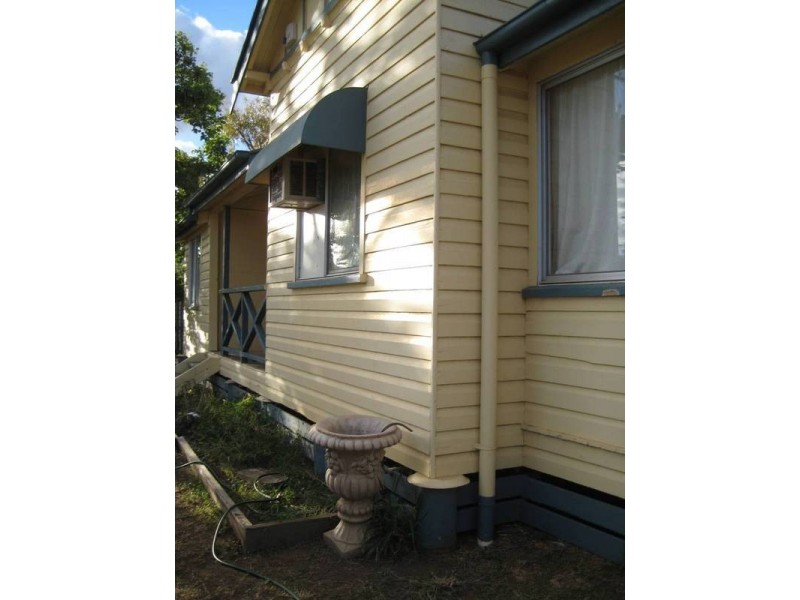 41 Wood St, Dalby QLD 4405