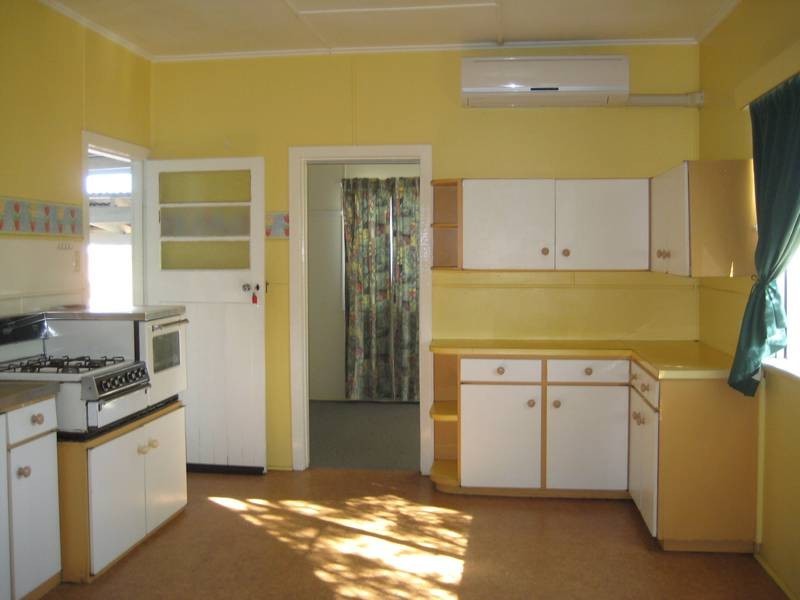 2 Blaxland Road, Dalby QLD 4405