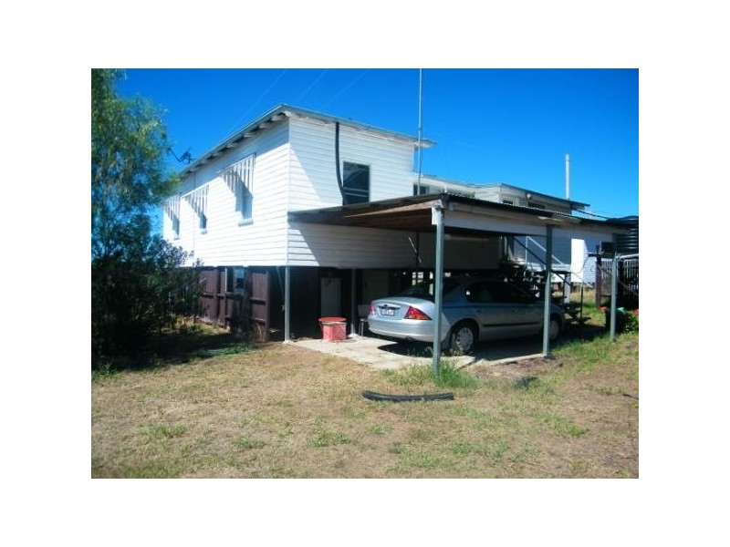 9 Bell Street, Dulacca QLD 4425
