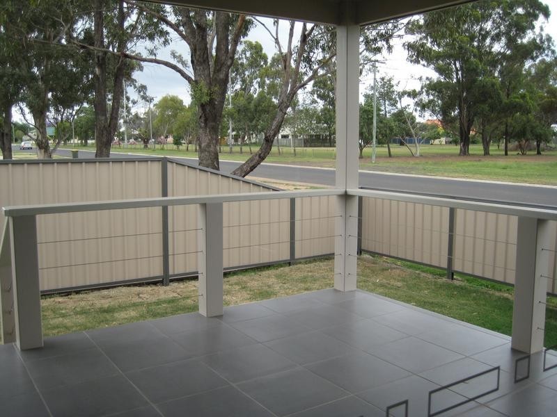 6 Jimbour Street RESIDENCE 2, Dalby QLD 4405
