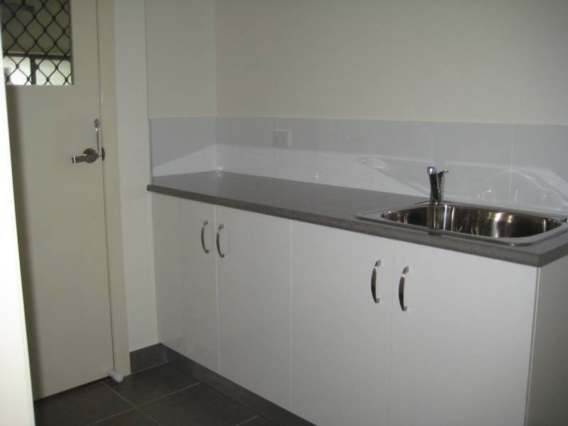 8 Jimbour Street RESIDENCE 1, Dalby QLD 4405