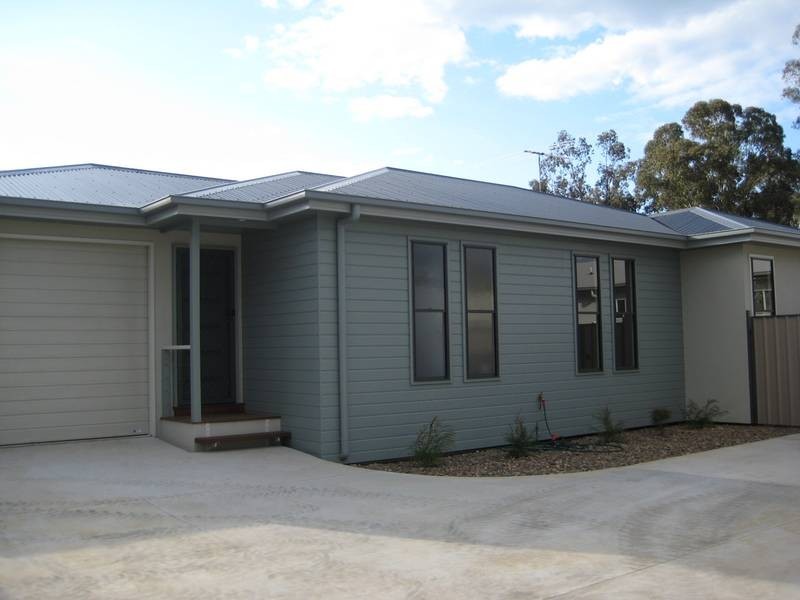 8 Jimbour Street RESIDENCE 2, Dalby QLD 4405