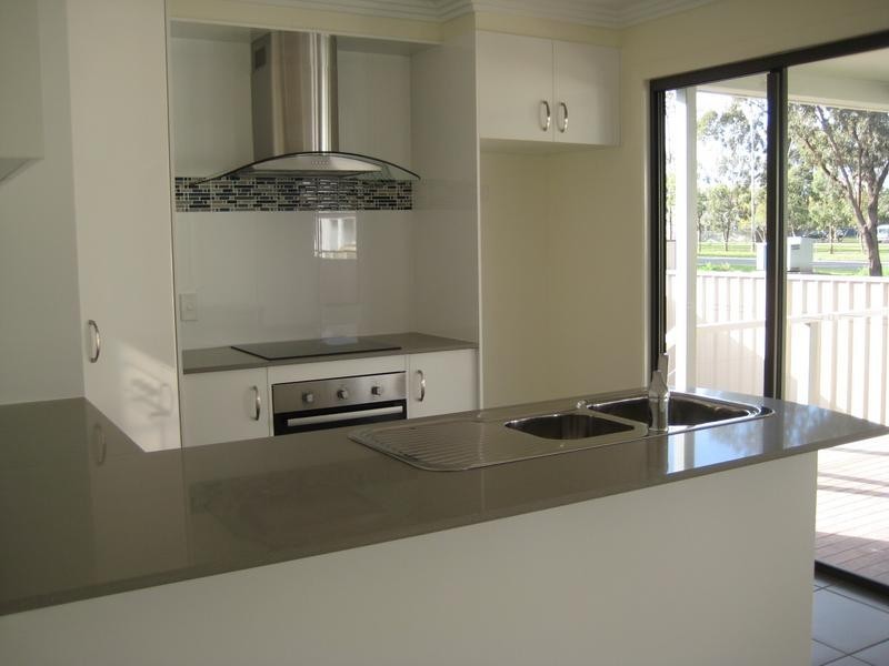 8 Jimbour Street RESIDENCE 2, Dalby QLD 4405